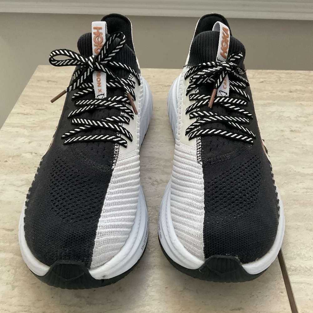 Hoka One One Carbon X Like New